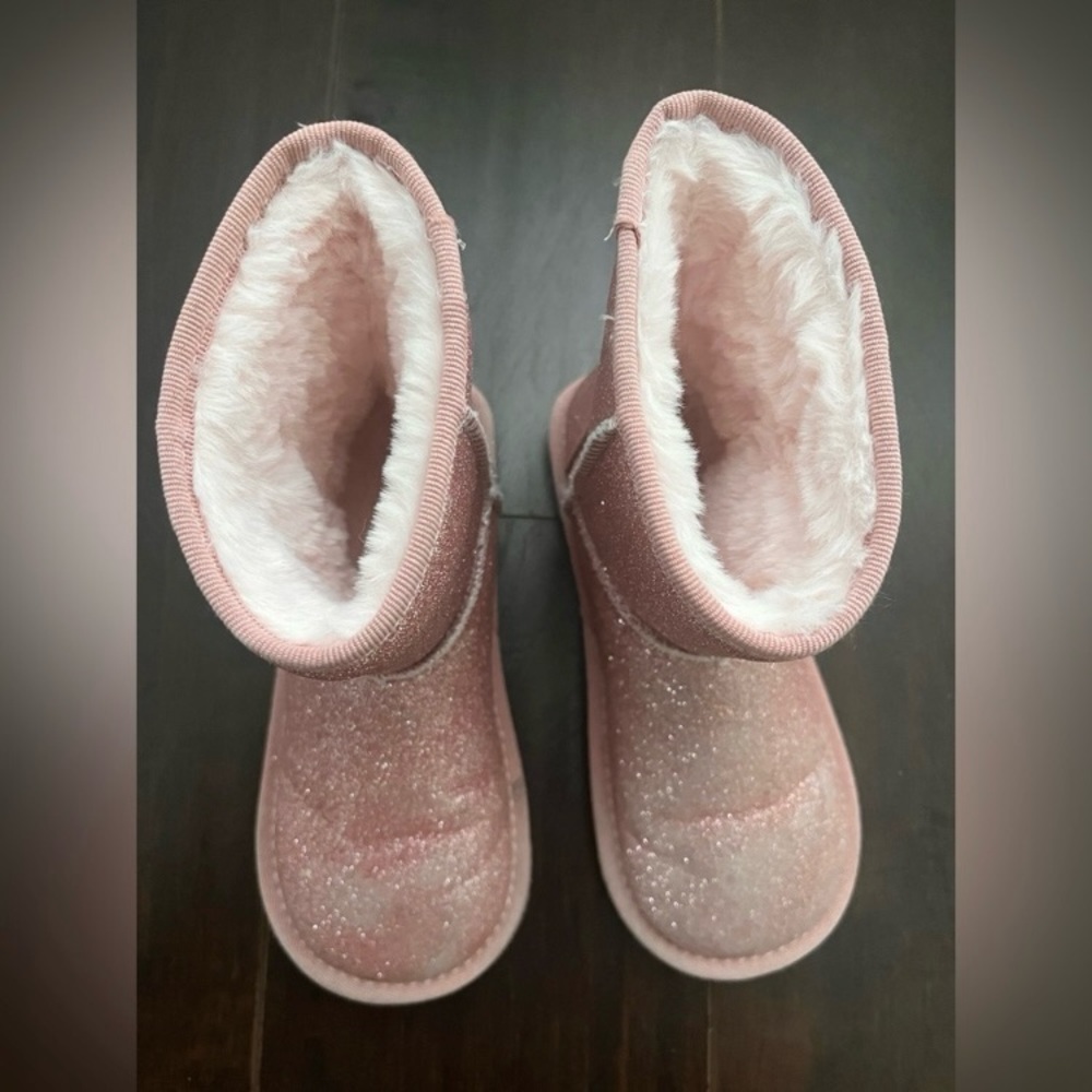Size 1 Joe Fresh Pink Girl Boots
